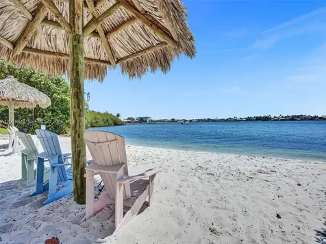 300 Scotia Drive Hypoluxo FL 33462