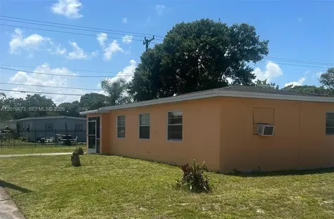 2925 NW 5th Street Fort Lauderdale FL 33311