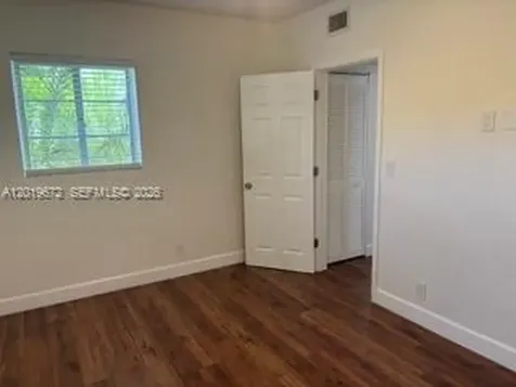 3132 Elizabeth Street Miami FL 33133