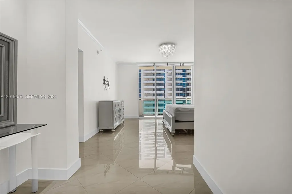 3001 S Ocean Drive Hollywood FL 33019