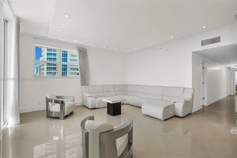 3001 S Ocean Drive Hollywood FL 33019