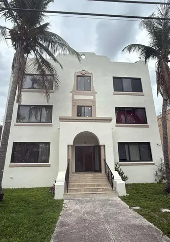 75 Glen Royal Parkway Miami FL 33125