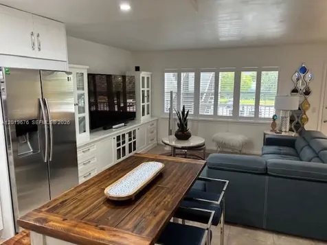 1401 SW 134th Way Pembroke Pines FL 33027