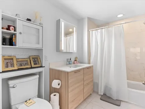 16385 Biscayne Boulevard North Miami Beach FL 33160