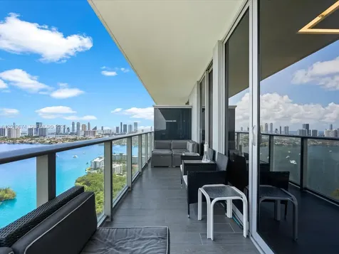 16385 Biscayne Boulevard North Miami Beach FL 33160
