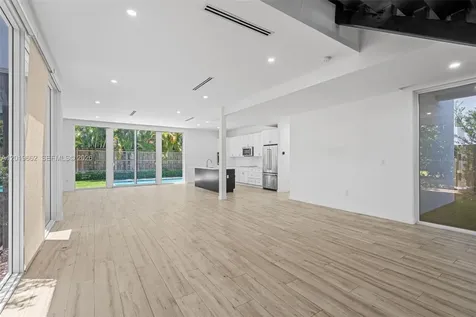 1816 SW 23rd Street Miami FL 33145