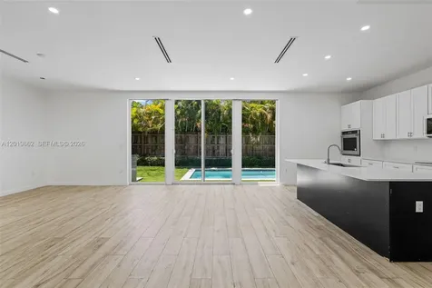 1816 SW 23rd Street Miami FL 33145