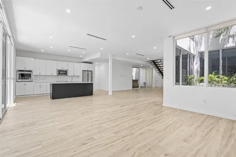 1816 SW 23rd Street Miami FL 33145