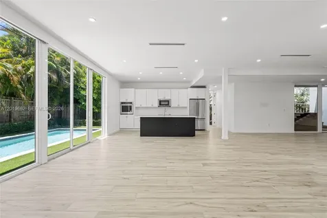 1816 SW 23rd Street Miami FL 33145