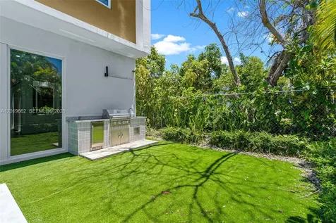 1816 SW 23rd Street Miami FL 33145