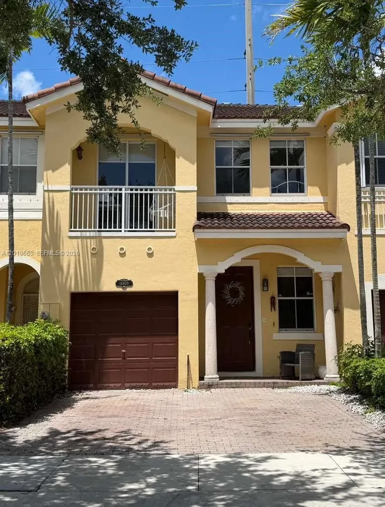 14909 SW 8th Terrace Miami FL 33194