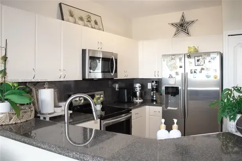14909 SW 8th Terrace Miami FL 33194