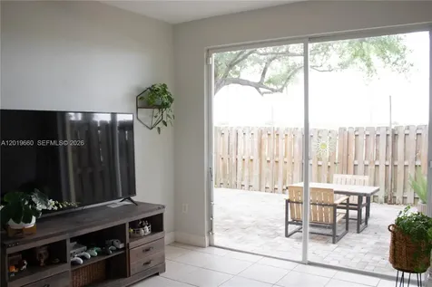 14909 SW 8th Terrace Miami FL 33194