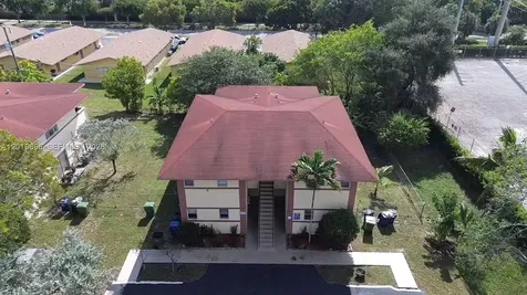825 SW 10th Street Hallandale Beach FL 33009