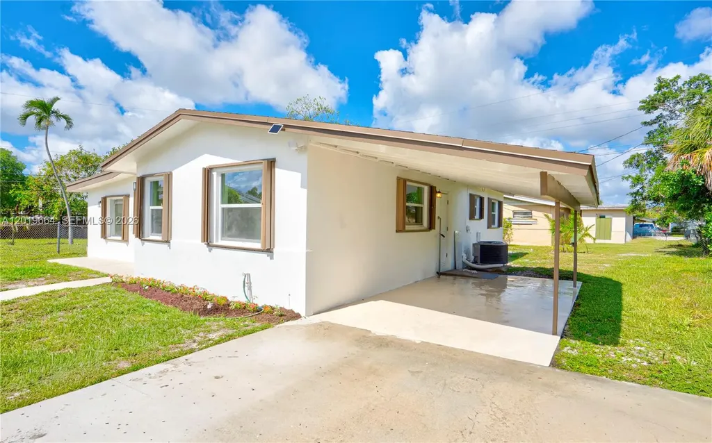 1031 NW 23rd Way Fort Lauderdale FL 33311