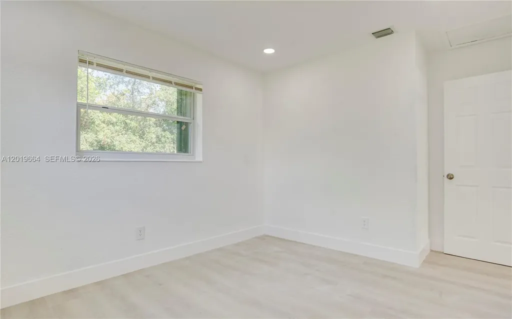 1031 NW 23rd Way Fort Lauderdale FL 33311