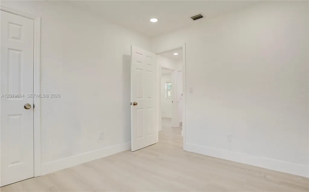 1031 NW 23rd Way Fort Lauderdale FL 33311