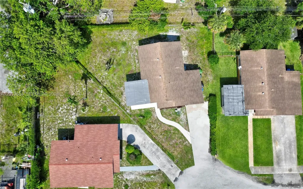 1031 NW 23rd Way Fort Lauderdale FL 33311