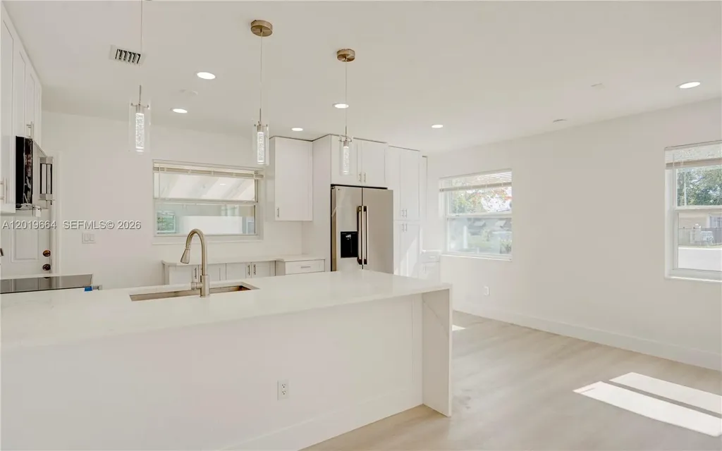 1031 NW 23rd Way Fort Lauderdale FL 33311