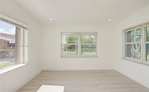 1031 NW 23rd Way Fort Lauderdale FL 33311