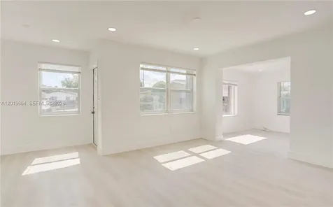 1031 NW 23rd Way Fort Lauderdale FL 33311