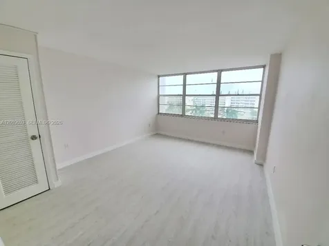 18011 Biscayne Boulevard Aventura FL 33160