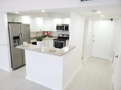 18011 Biscayne Boulevard Aventura FL 33160