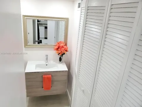 18011 Biscayne Boulevard Aventura FL 33160