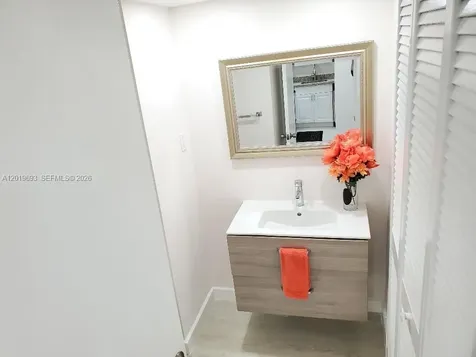 18011 Biscayne Boulevard Aventura FL 33160
