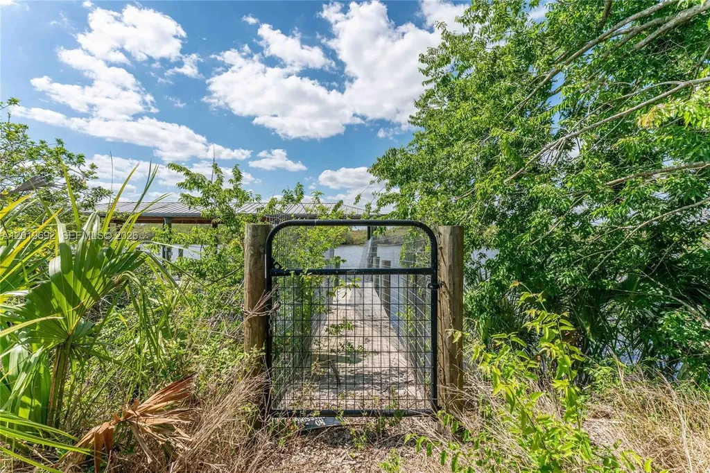 1589 Frontier Circle Other City - In The State Of Florida FL 33935