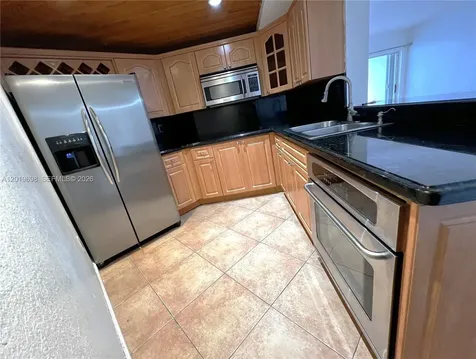 9715 Fontainebleau Boulevard Miami FL 33172