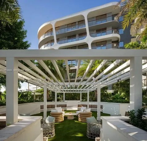 3900 Alton Road Miami Beach FL 33140