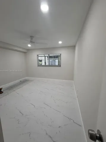 140 NW 87th Avenue Miami FL 33172