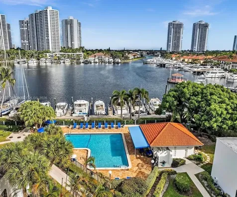 20937 Bay Court Aventura FL 33180