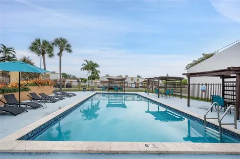 1220 SW 131st Place Circle W Miami FL 33184