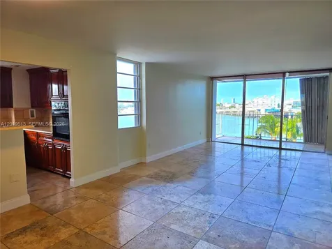 1865 79 St Causeway North Bay Village FL 33141