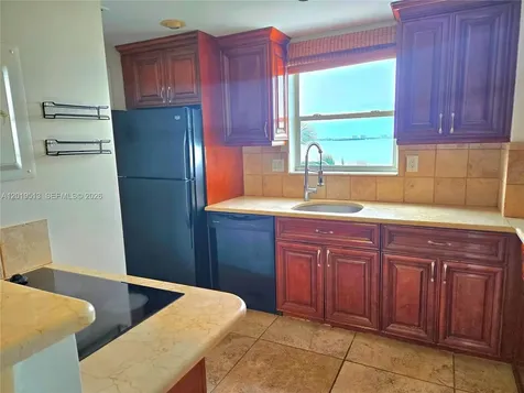1865 79 St Causeway North Bay Village FL 33141