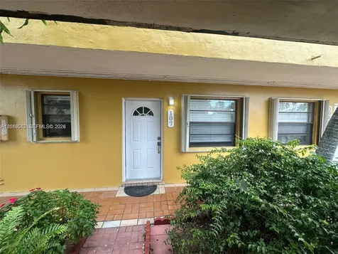 3700 NW 62nd Avenue Virginia Gardens FL 33166
