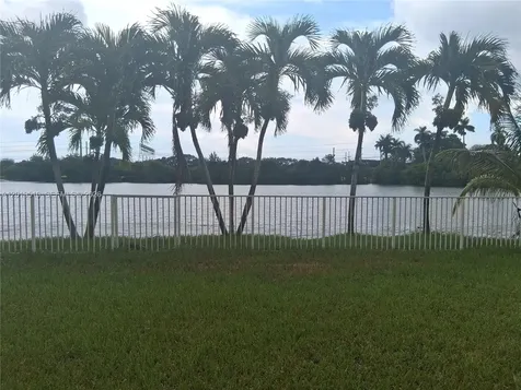 5245 SW 38th Avenue Hollywood FL 33312