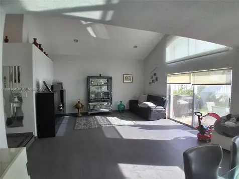 5245 SW 38th Avenue Hollywood FL 33312