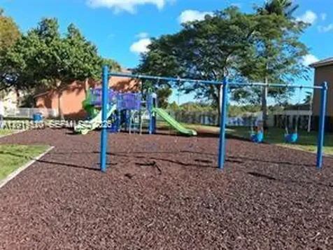 5245 SW 38th Avenue Hollywood FL 33312