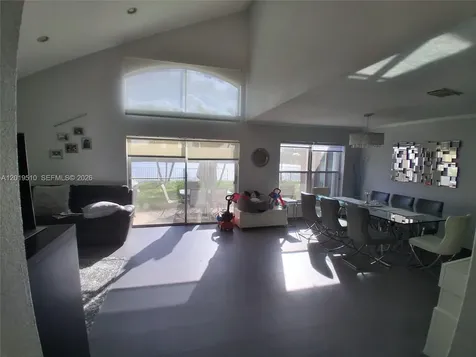 5245 SW 38th Avenue Hollywood FL 33312