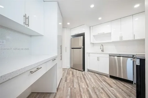 801 Brickell Bay Drive Miami FL 33131