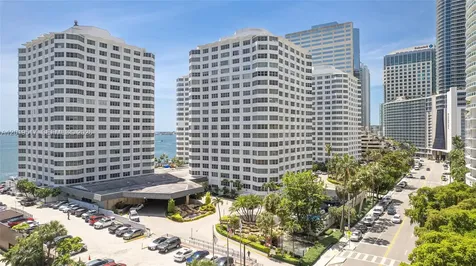 801 Brickell Bay Drive Miami FL 33131