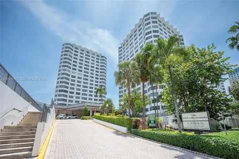 801 Brickell Bay Drive Miami FL 33131