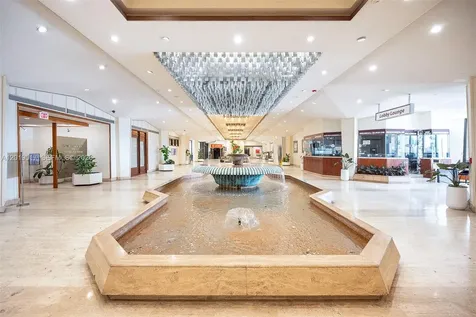 801 Brickell Bay Drive Miami FL 33131