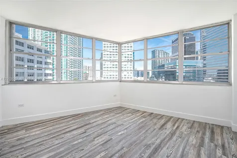 801 Brickell Bay Drive Miami FL 33131