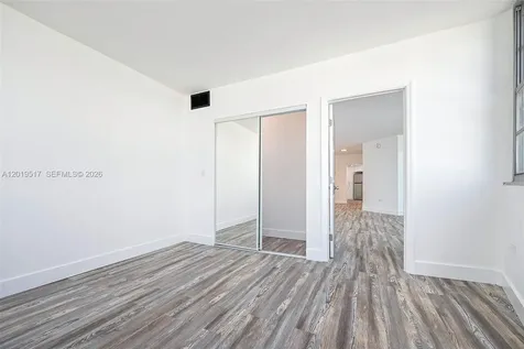 801 Brickell Bay Drive Miami FL 33131