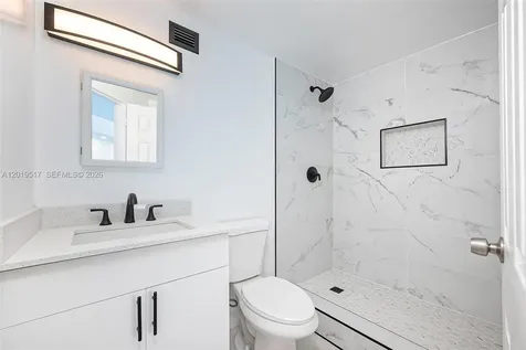 801 Brickell Bay Drive Miami FL 33131