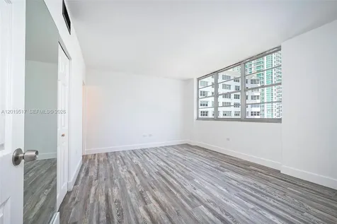 801 Brickell Bay Drive Miami FL 33131